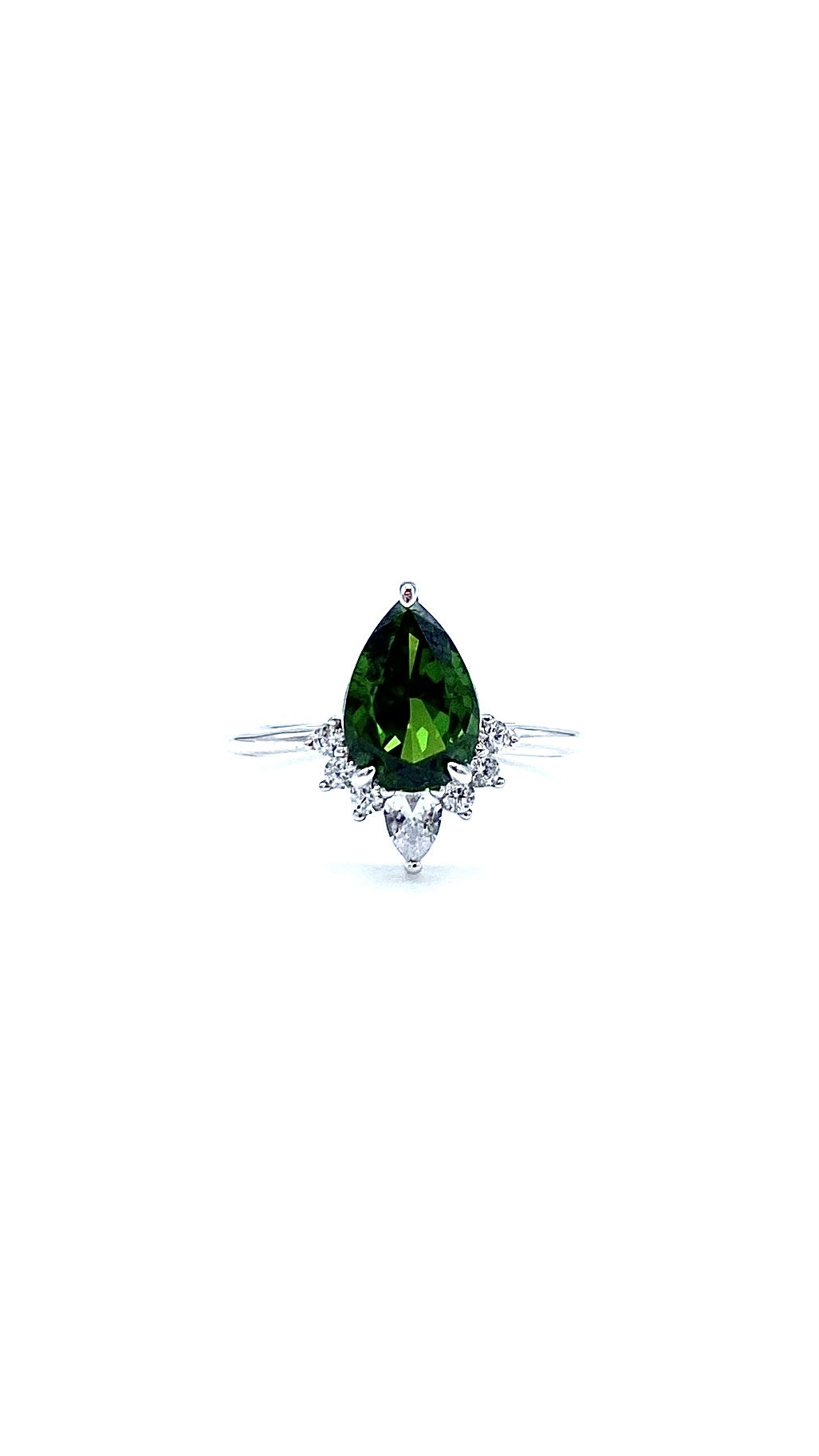 Emerald Crown Yüzük